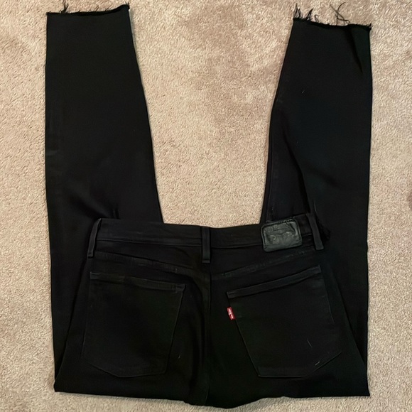 Levi's Icon Wedgie Raw Edge Distressed Jeans - Picture 3 of 9